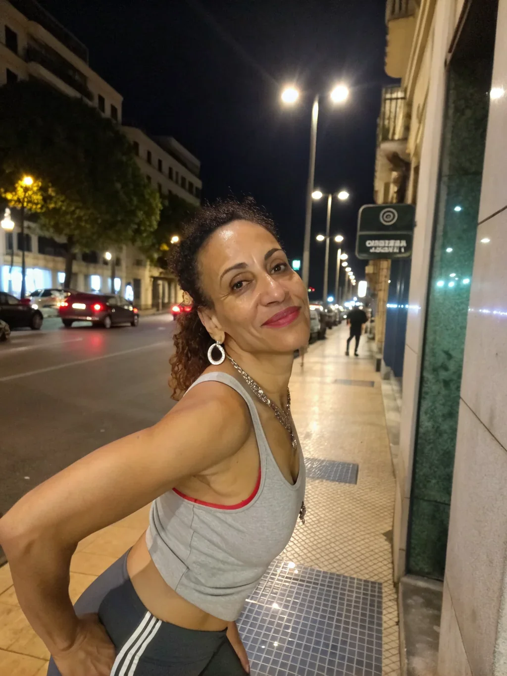 Photo 2 de Mona